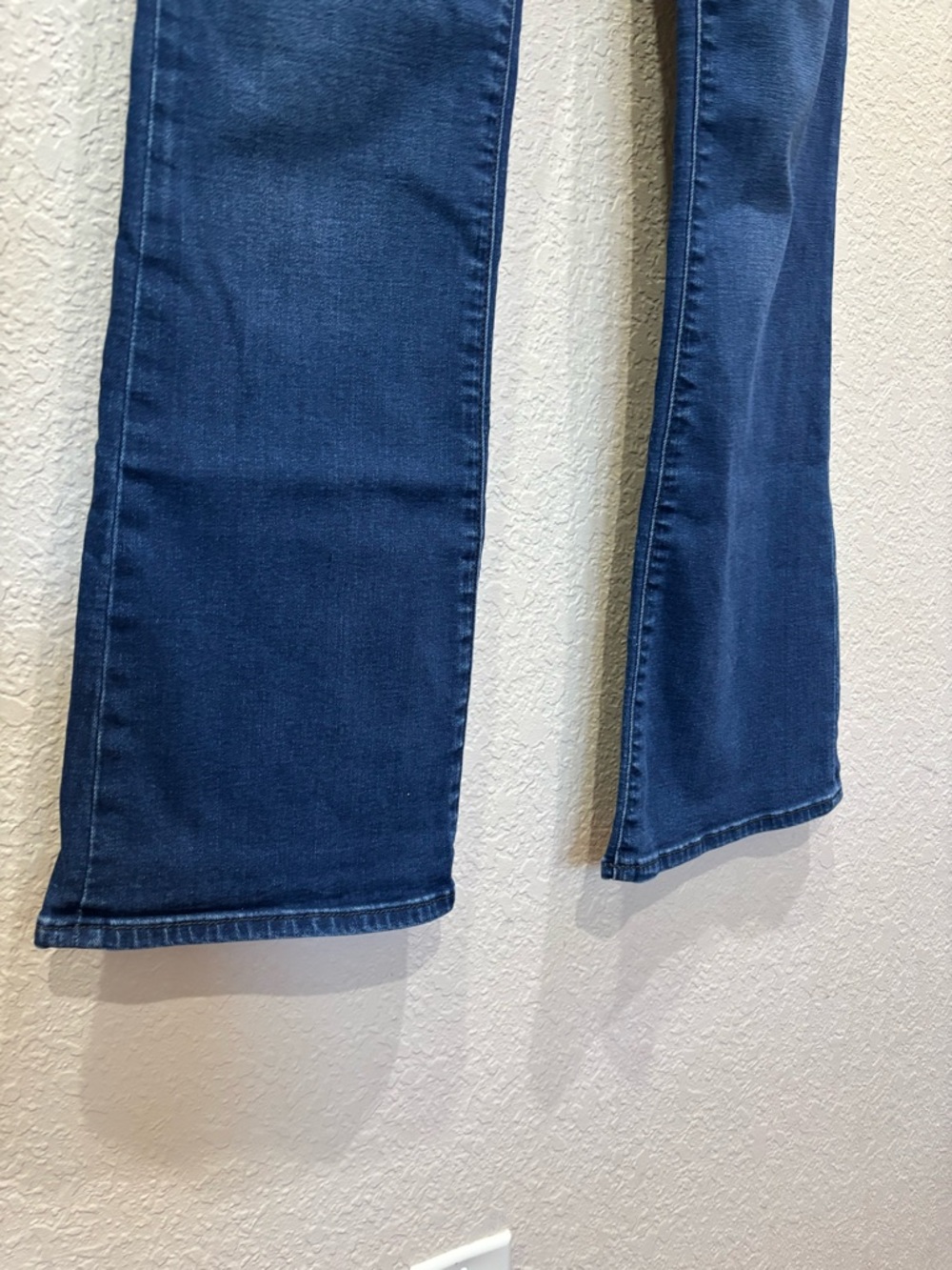 Hudson Blair Bootcut in Jet Size 26 Designer Denim - Picture 5 of 11